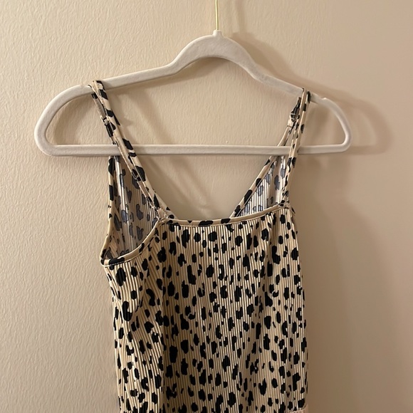 Leopard print cami bodysuit - Picture 3 of 4
